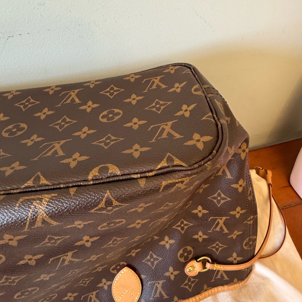 Louis Vuitton Monogram Rose Ballerine Neverfull MM and Pouch - Picture 11 of 16